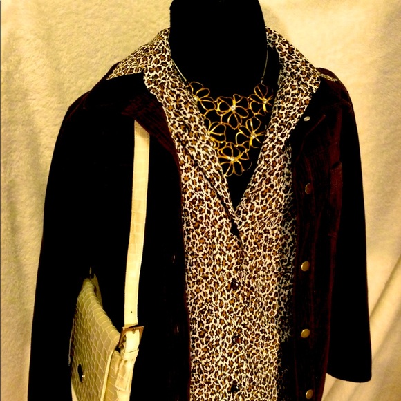 Vintage Animal Print Blouse - Picture 2 of 3